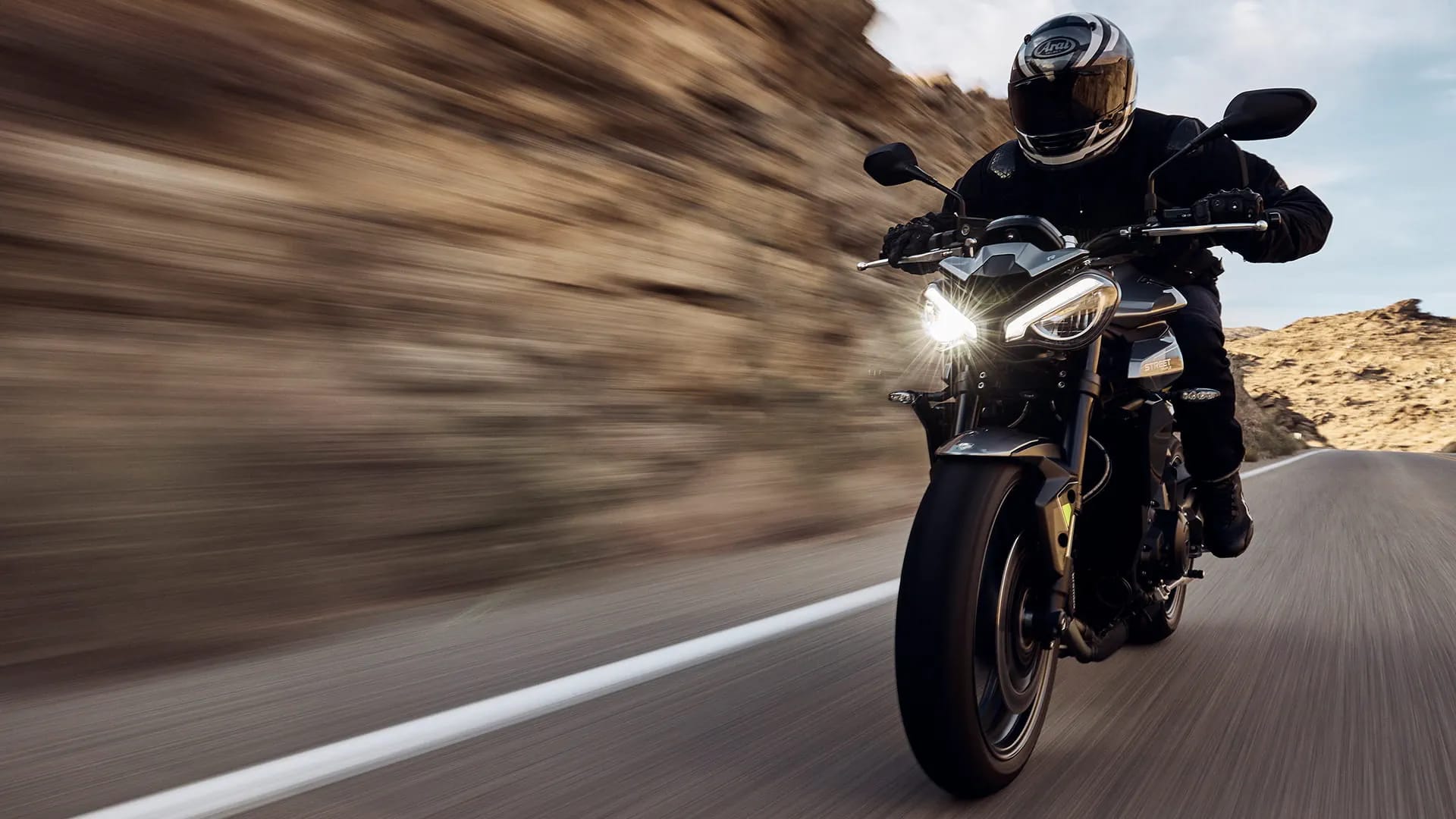 Street Triple 765 R Model | For the Ride